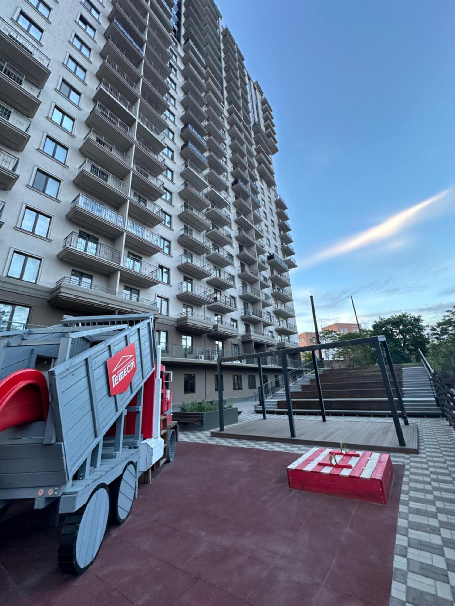 Apartments On Marshala Govorova Odessa Buitenkant foto